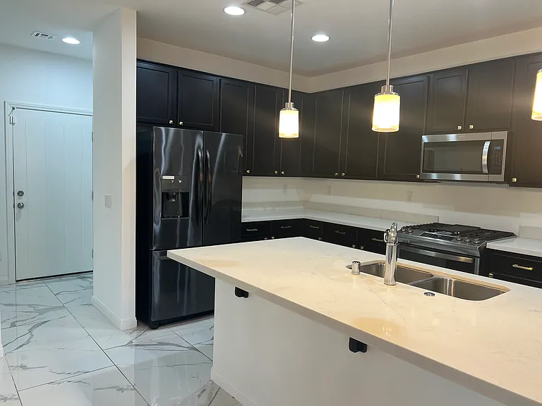 9024 Misty Leaf Ave — Photo 11