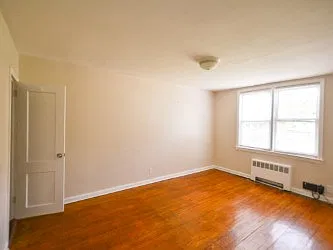2 bed, 1012 sqft, $2,750 — Photo 4