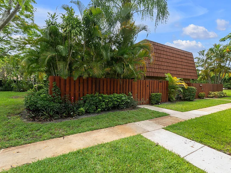 1840 San Juan Dr #24-C — Photo 2