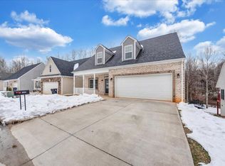 1194 Crest Ridge Dr, Bedford, VA 24523