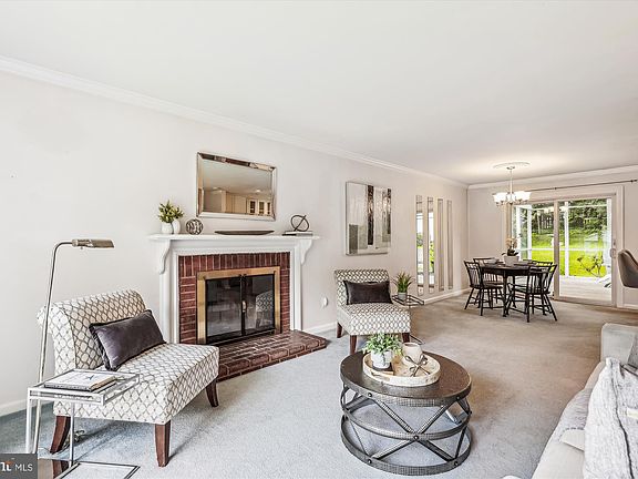 4th image of 3525 Country Hill Dr