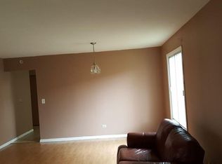 2313 Buckingham Cir, Woodridge, IL 60517