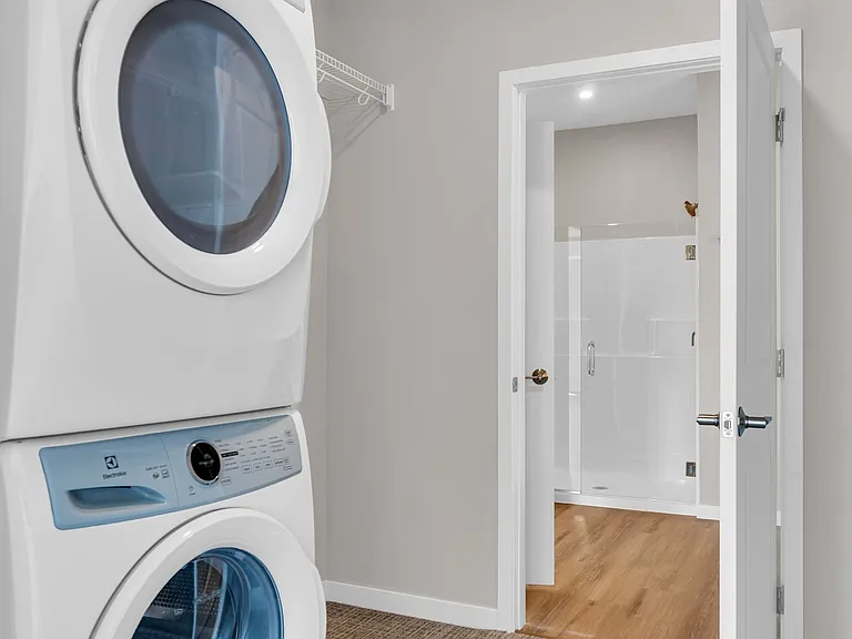 Hemlock | 2 BR