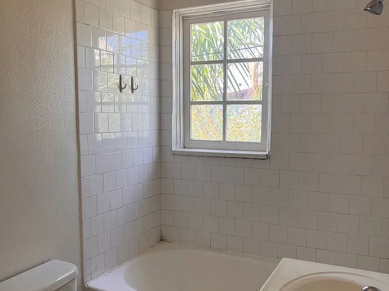 553 Cedar Ave — Photo 12