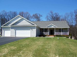 1104 Jayrogers Ct, Traverse City, MI 49686