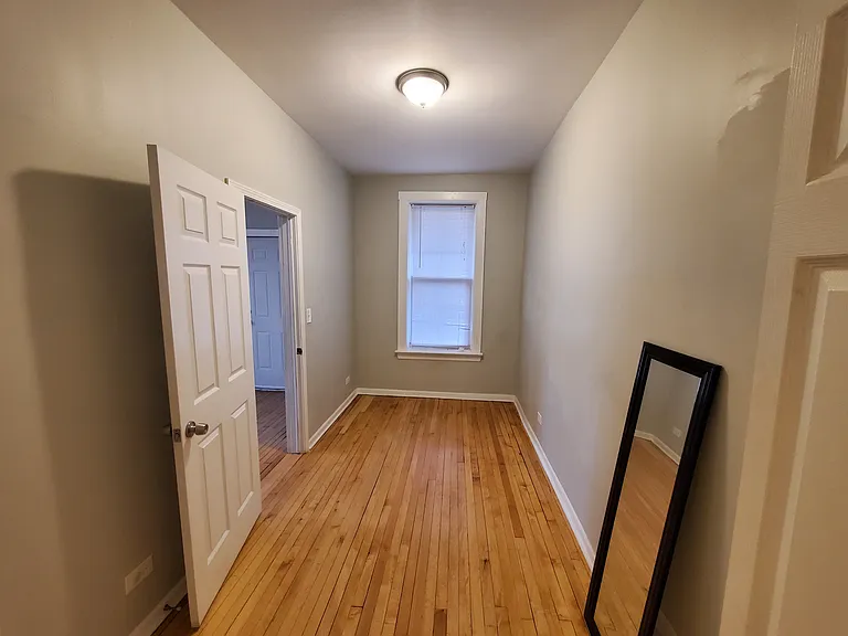1706 W 17th St #C2 — Photo 18