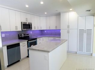 810 NW 30th Pl, Miami, FL 33125