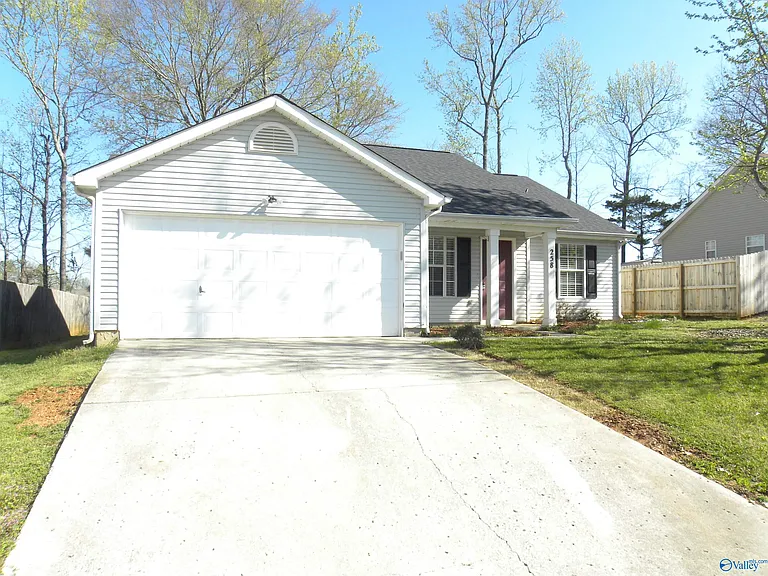 258 Mountain Creek Dr — Photo 3