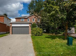 13 Gordon Ct, Barrie, ON L4N 7A4