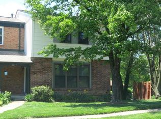 2409 Hidden Meadow Ln, Ballwin, MO 63021