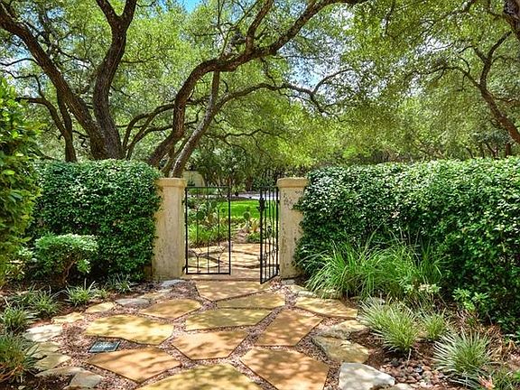 3rd image of 1200 Barton Creek Blvd APT 9