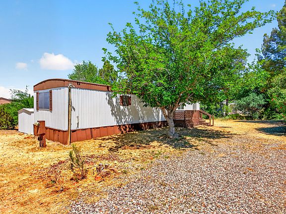 2nd image of 4010 E Vaquero Ln
