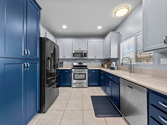 4th image of 1361 Sunhaven Rd