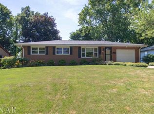 1207 N Walnut St, Normal, IL 61761