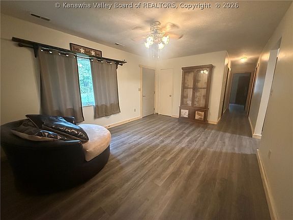 4th image of 4850 Parchment Valley Rd