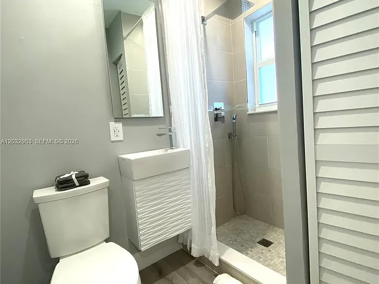 7901 SW 64th Ave #18 — Photo 12