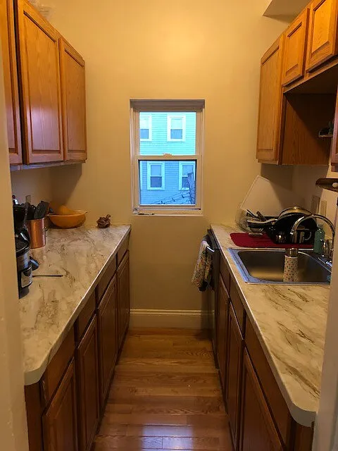 5 bed, 2.0 bath, $5,050 — Photo 4