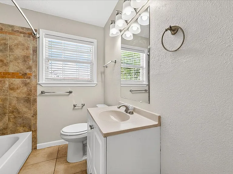 929 Ashland Dr — Photo 15