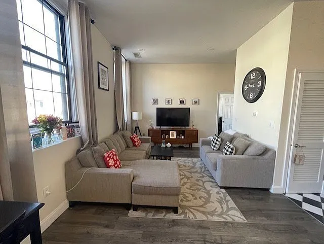 10 Weston Ave #203 — Photo 7