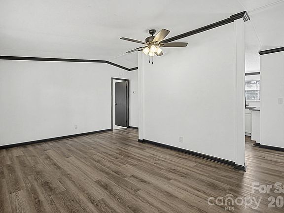 3rd image of 1270 Price Hollow Pl