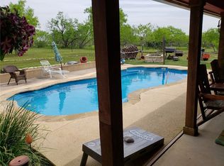 2076 Odaniel Rd, Seguin, TX 78155