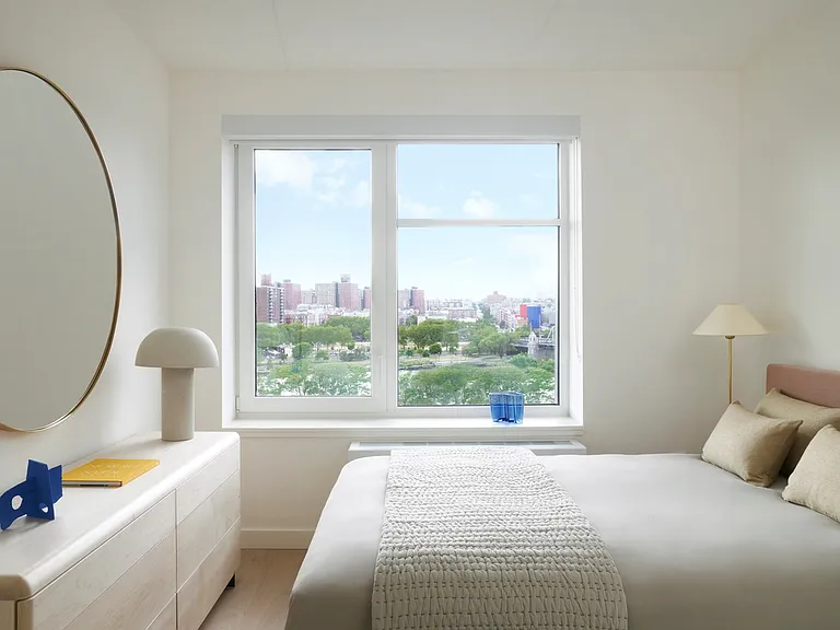 445 Gerard Ave #W809 — Photo 5