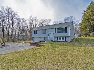 123 Staghead Dr, Pascoag, RI 02859