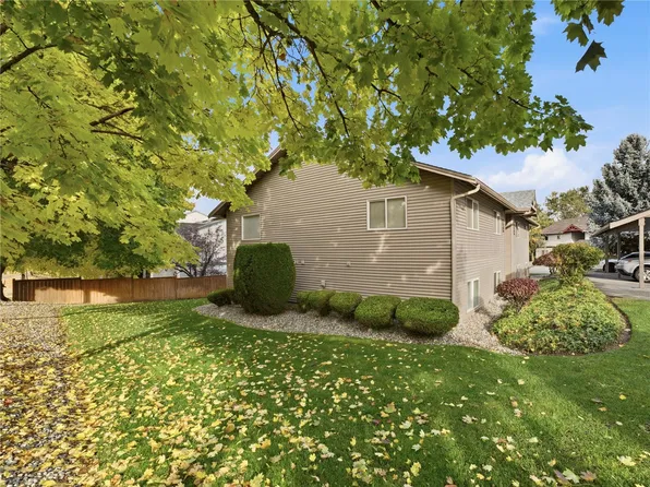 667 Fourth Street #M102, East Wenatchee, WA 98802