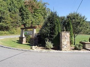 7065 Terra Vista Dr, Lenoir, NC 28645