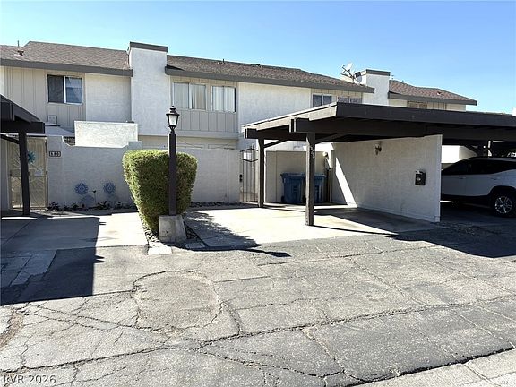 2nd image of 528 Delfern Ln