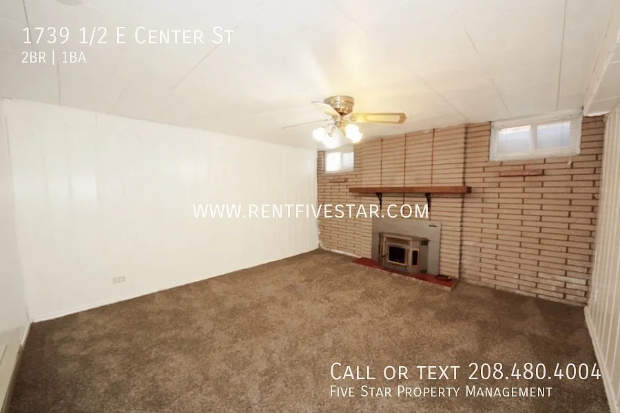 Building Photo - 1739 1/2 E Center St