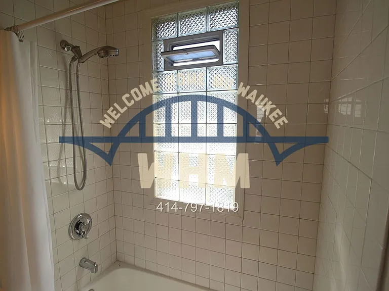 2728 N Vel R Phillips Ave — Photo 13