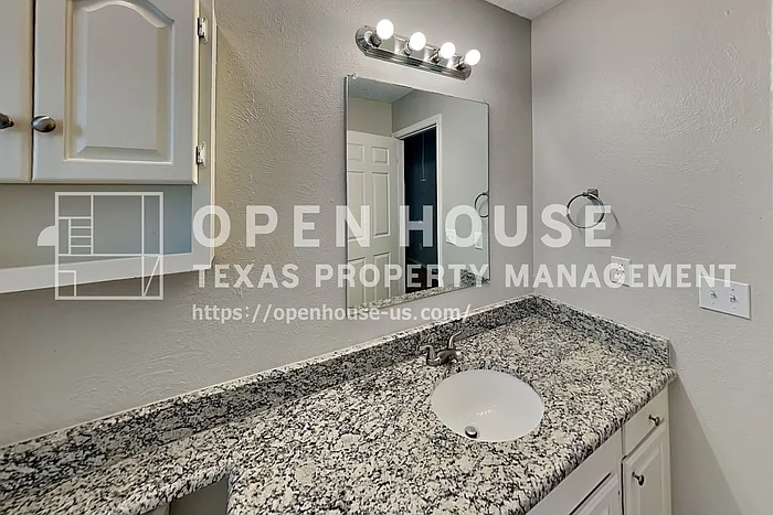 604 Ashby Pl — Photo 18