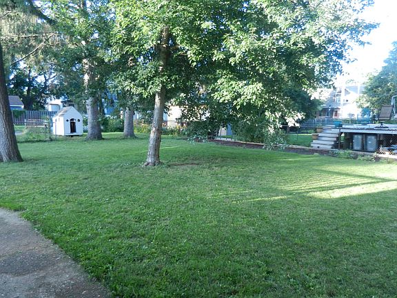 Double Lot with Playhouse