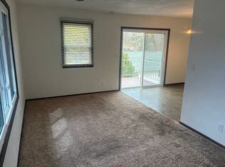 3228 Piper Rd #F, Springfield, IL 62707