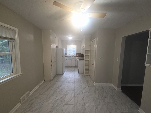 Dining Area to Kitchen