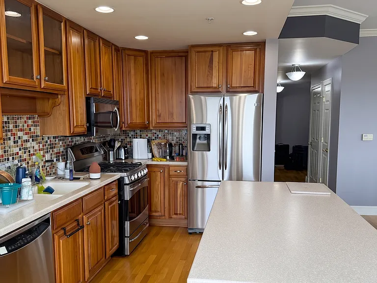 360 W Washington Ave #1001 — Photo 6