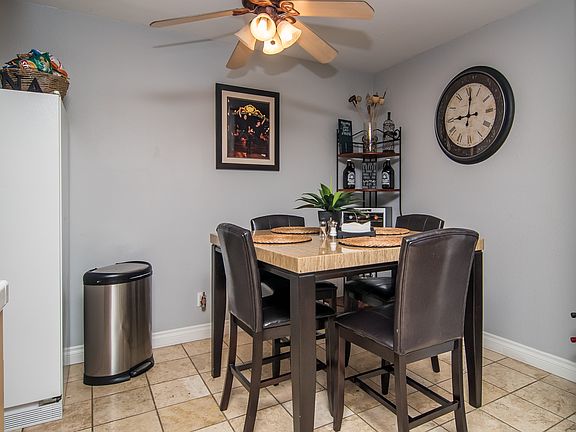 Dinning Room at entry