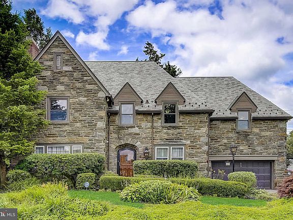 5th image of 440 Windermere Ave