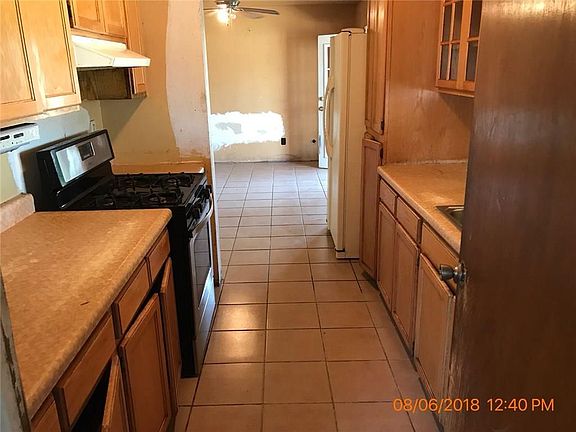 2nd image of 8494 Arboleda Dr