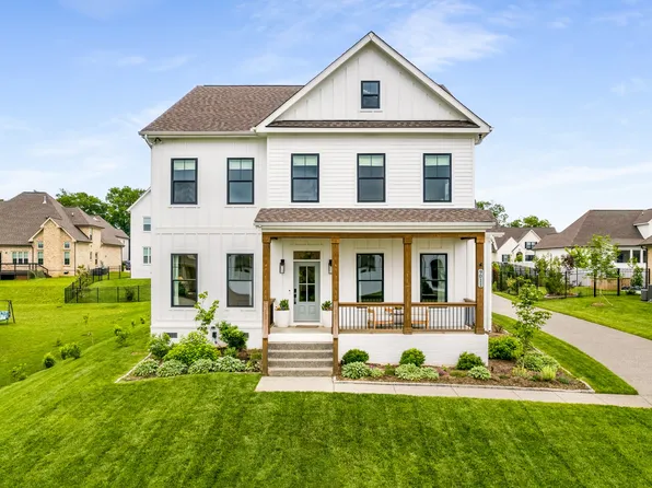 9011 Safe Haven Pl, Spring Hill, TN 37174