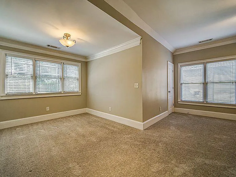 3530 Glenwood Rd — Photo 20