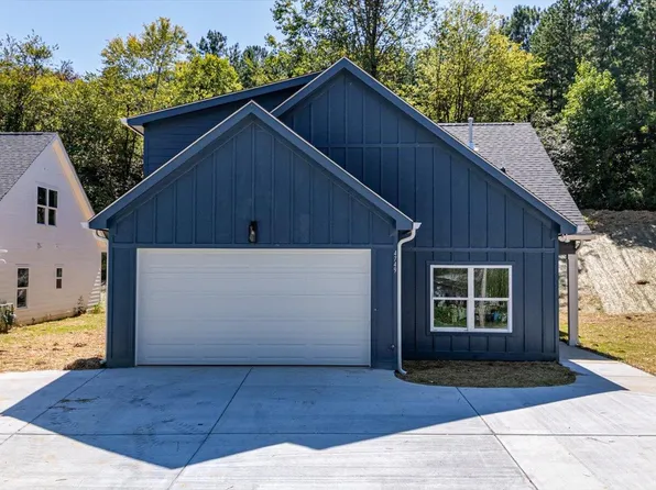 4749 Green Shanty Rd, Ooltewah, TN 37363