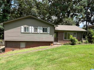 1319 27th Ave N, Hueytown, AL 35023
