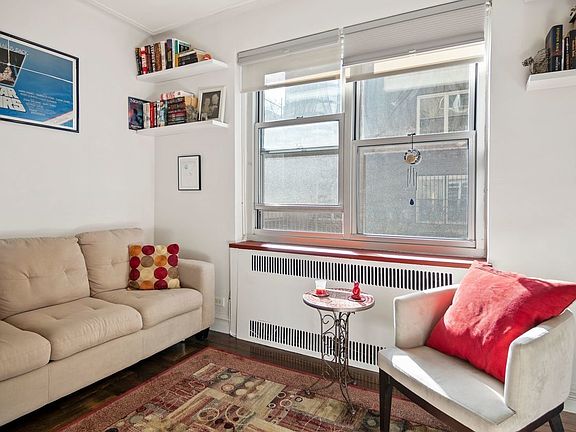 2nd image of 180 W 93rd St APT 2A