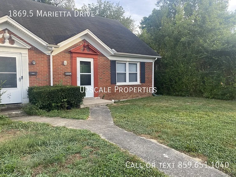 1869.5 Marietta Dr — Photo 1