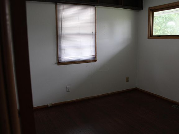 3rd image of 2158 Fenton St