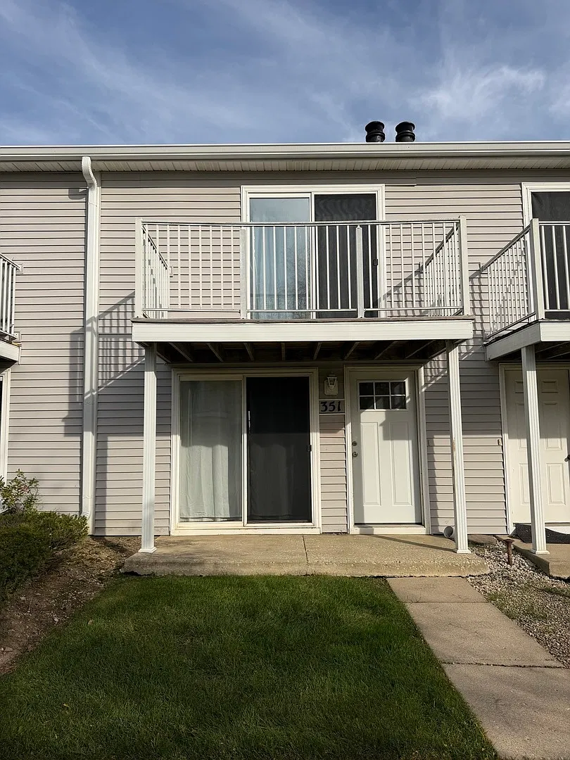 3 bed, 1.5 bath, 1160 sqft, $1,850 — Photo 1