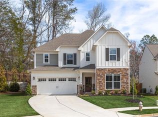 4010 Applecrisp Rd, Roswell, GA 30076