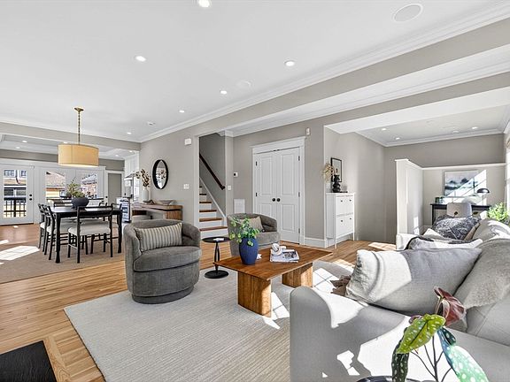 3rd image of 54 Orchard St #2